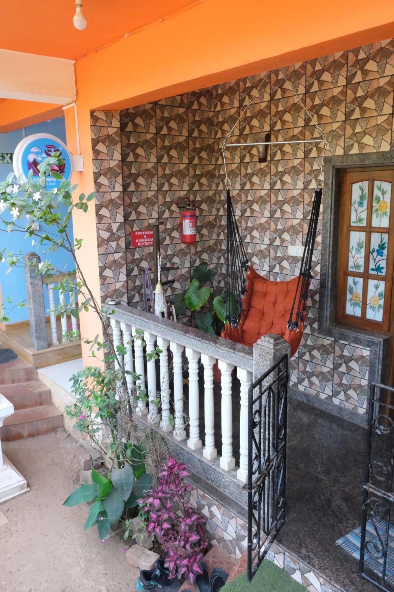 Last Minute Trip Hostel Морджим Экстерьер фото